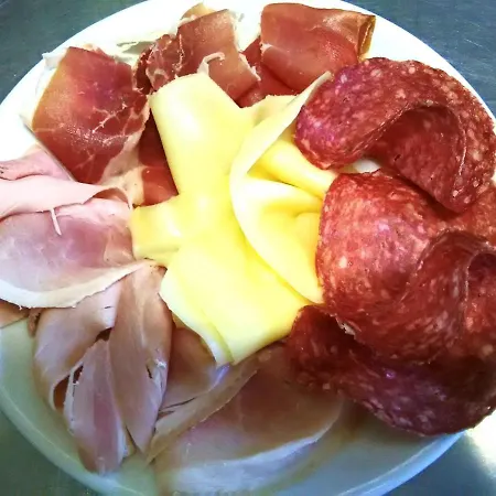 Da Annamaria Alojamento de Acomodação e Pequeno-almoço Chiessi